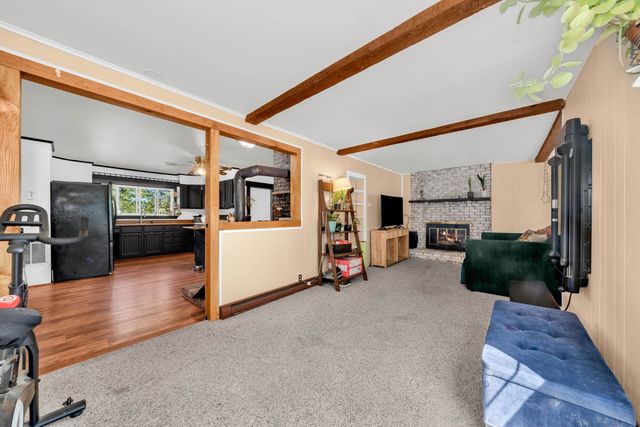 401 Petersham Road, Athol, MA 01331