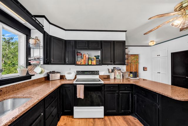 401 Petersham Road, Athol, MA 01331