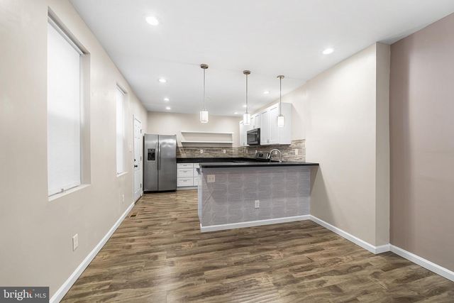 743-00 S 52ND ST, Philadelphia, PA 19143