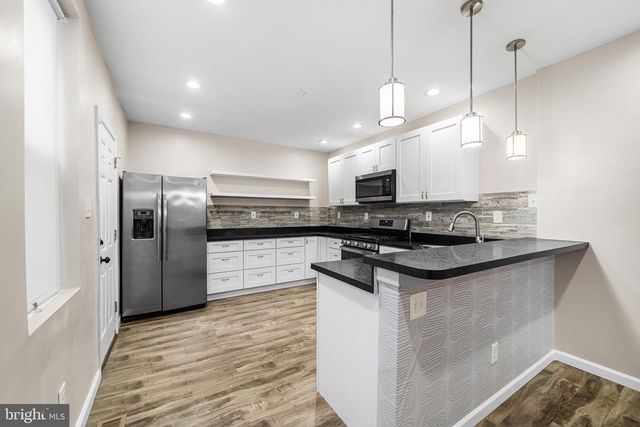 743-00 S 52ND ST, Philadelphia, PA 19143