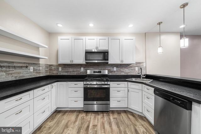 743-00 S 52ND ST, Philadelphia, PA 19143