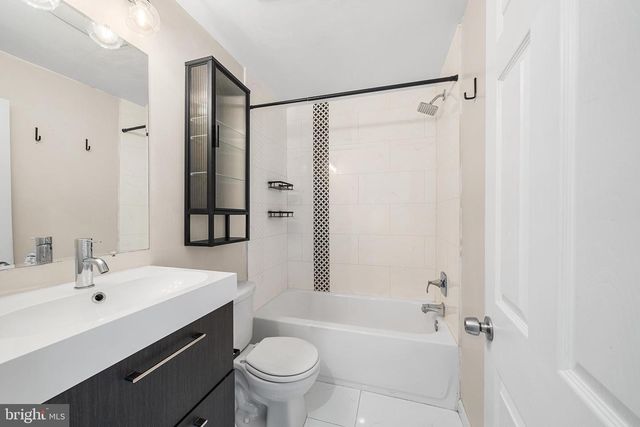 743-00 S 52ND ST, Philadelphia, PA 19143