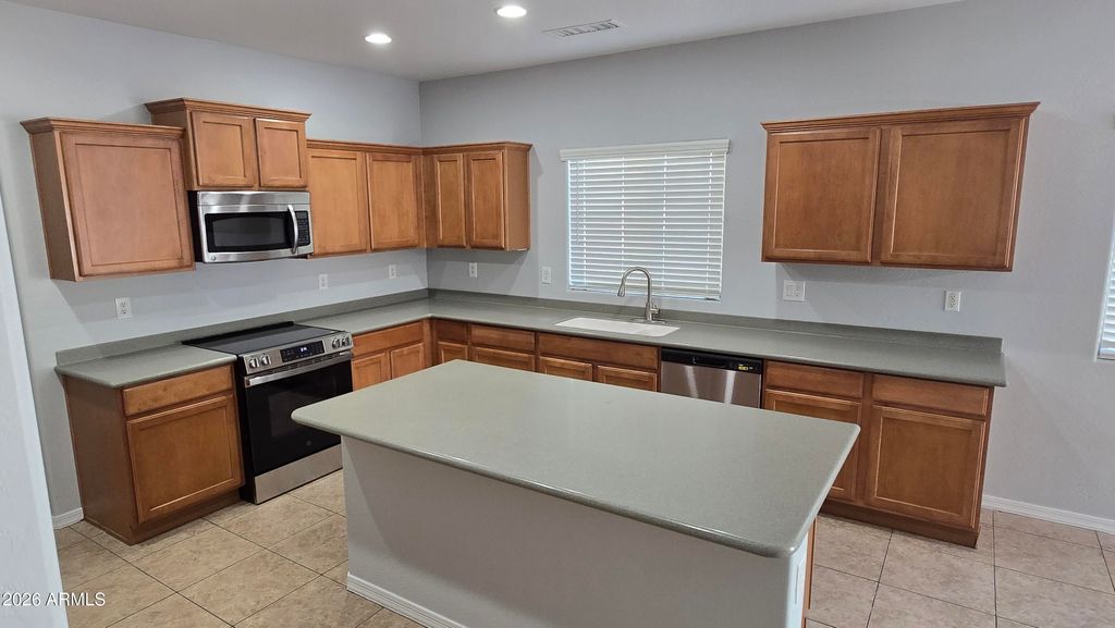 16027 N 19TH Drive, Phoenix, AZ 85023 — photo 2