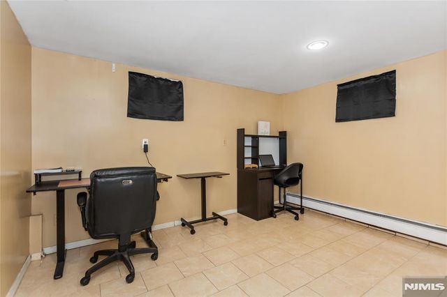 28 Logan Place, Lodi, NJ 07644