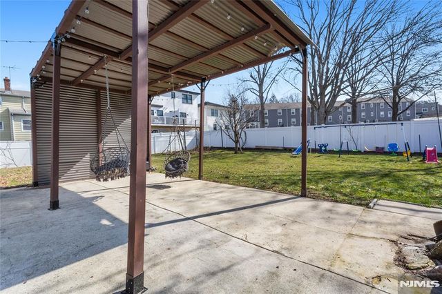 28 Logan Place, Lodi, NJ 07644