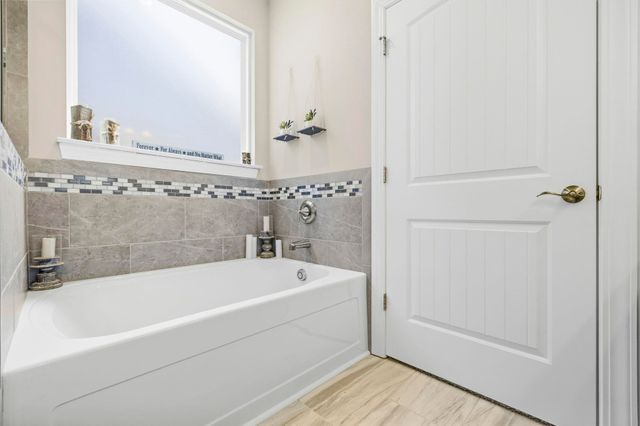 3195 White Jasmine Dr., Little River, SC 29566