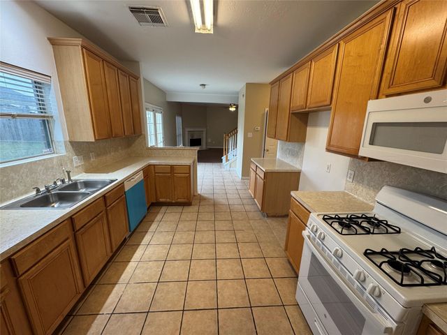 4018 Longway Estates Court, Fresno, TX 77545