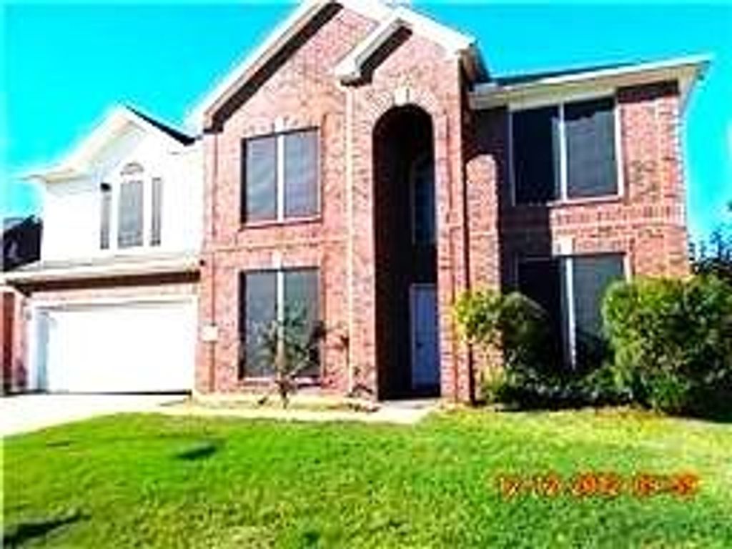 4018 Longway Estates Court, Fresno, TX 77545