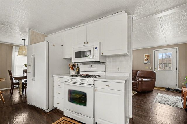 315 Mc Cumber Street, Buchanan, MI 49107