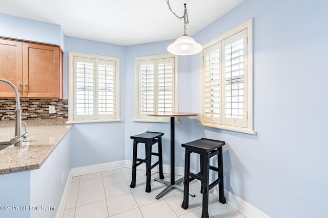 37 CAPTAINS Walk, Palm Coast, FL 32137
