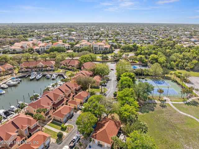 37 CAPTAINS Walk, Palm Coast, FL 32137