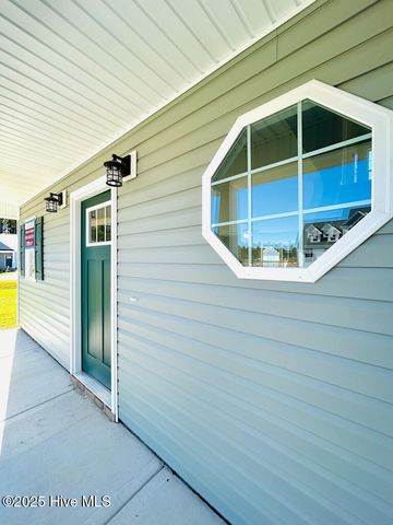 833 Hidden Bridge Drive, Jacksonville, NC 28546