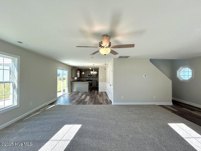 833 Hidden Bridge Drive, Jacksonville, NC 28546