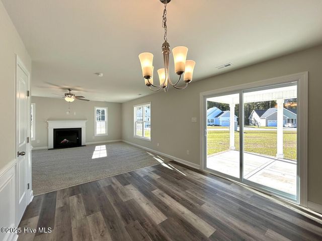 833 Hidden Bridge Drive, Jacksonville, NC 28546