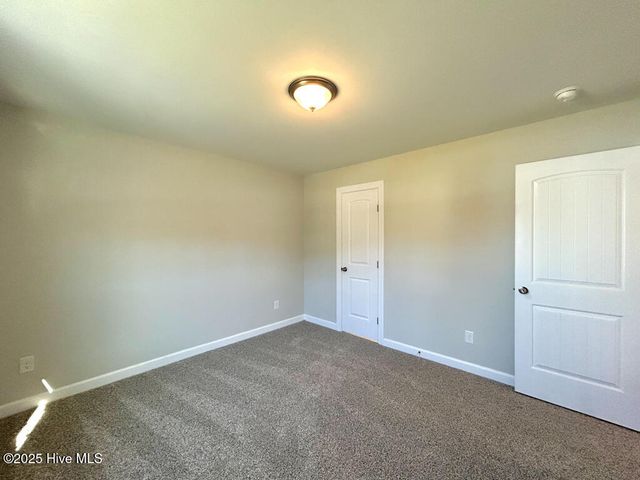 833 Hidden Bridge Drive, Jacksonville, NC 28546