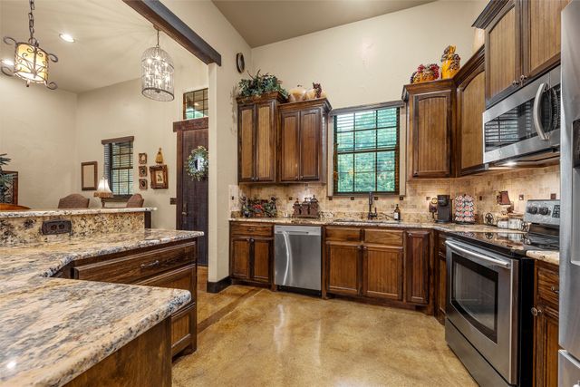 139 Silver Valley, Waco, TX 76705