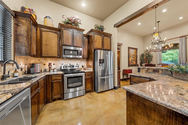 139 Silver Valley, Waco, TX 76705