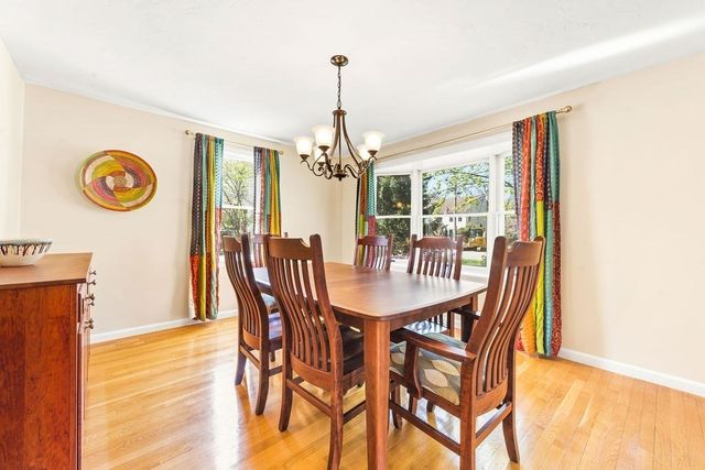 192 Fairway Dr, Attleboro, MA 02703