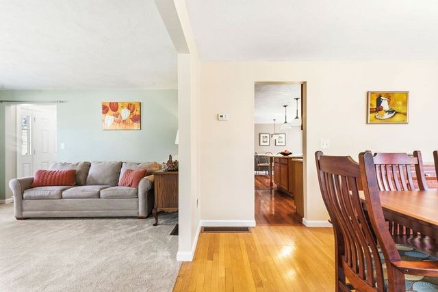 192 Fairway Dr, Attleboro, MA 02703