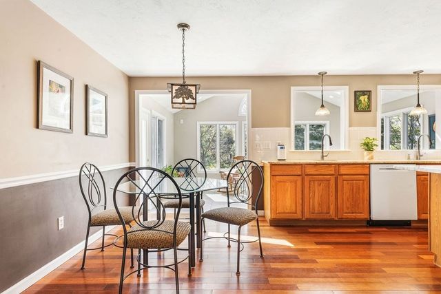 192 Fairway Dr, Attleboro, MA 02703