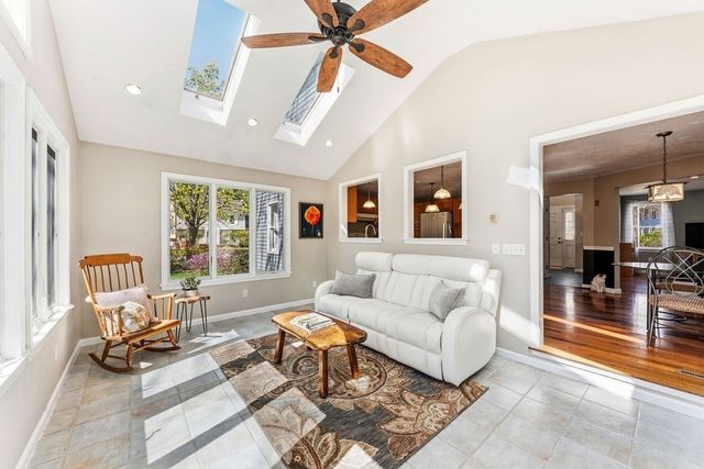192 Fairway Dr, Attleboro, MA 02703