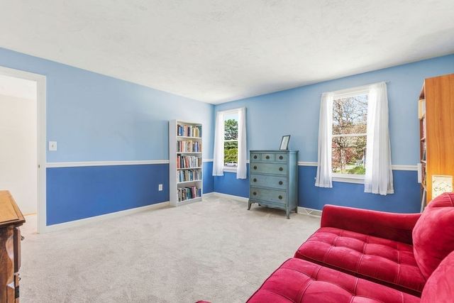 192 Fairway Dr, Attleboro, MA 02703
