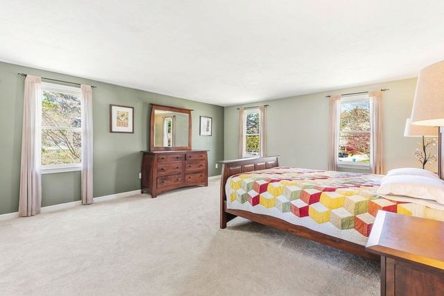 192 Fairway Dr, Attleboro, MA 02703