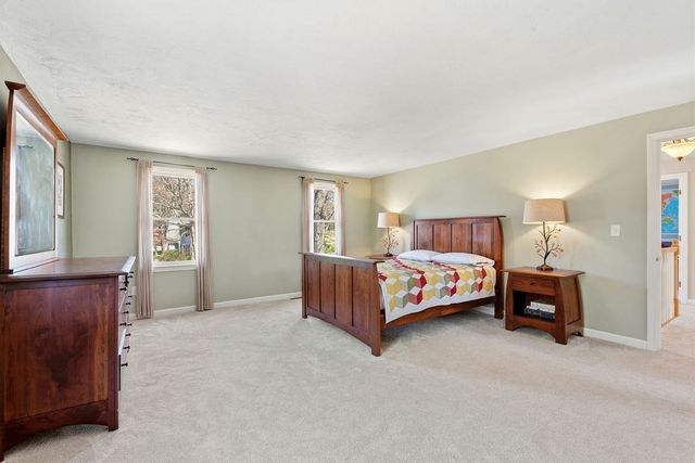 192 Fairway Dr, Attleboro, MA 02703