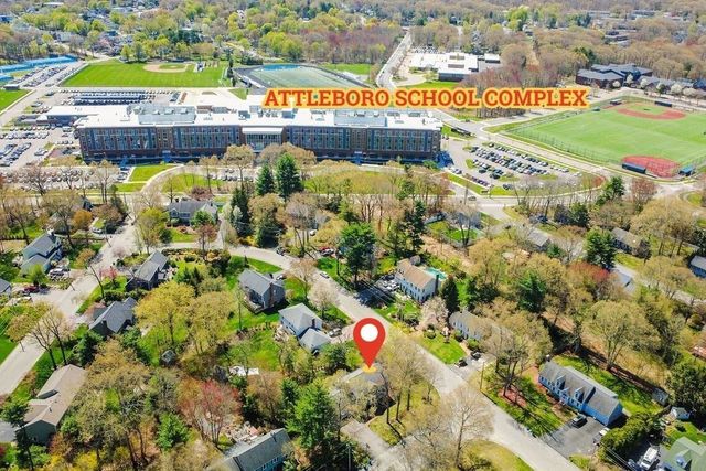 192 Fairway Dr, Attleboro, MA 02703