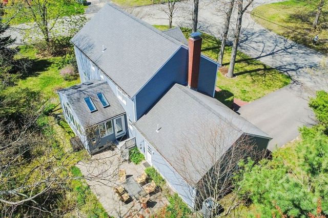 192 Fairway Dr, Attleboro, MA 02703