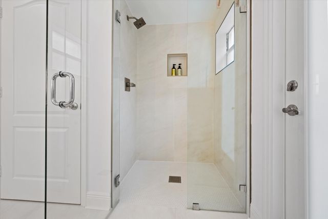 9221 Heathridge Drive, West Palm Beach, FL 33411
