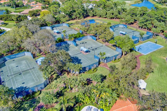 9221 Heathridge Drive, West Palm Beach, FL 33411