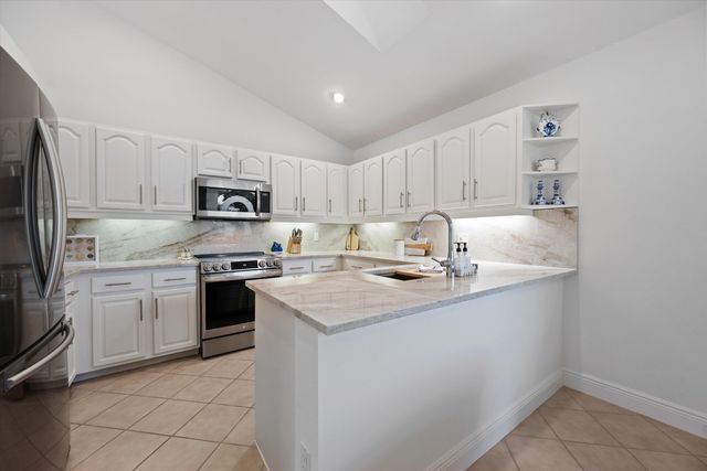 9221 Heathridge Drive, West Palm Beach, FL 33411