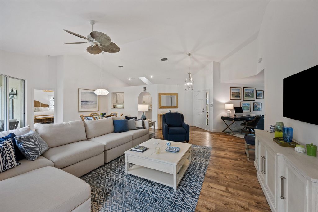 9221 Heathridge Drive, West Palm Beach, FL 33411