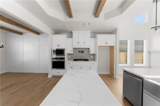 1450 Dresden Drive, Centerton, AR 72719