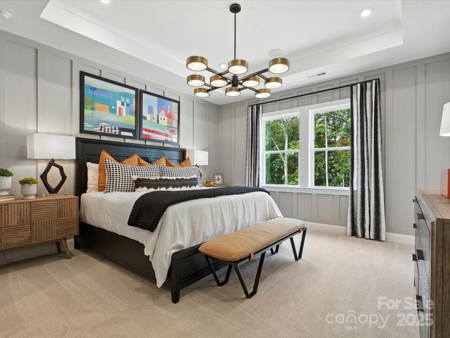 921 Archway Lane, Charlotte, NC 28217