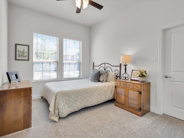 10925 Canyon Mine Drive, Aubrey, TX 76227