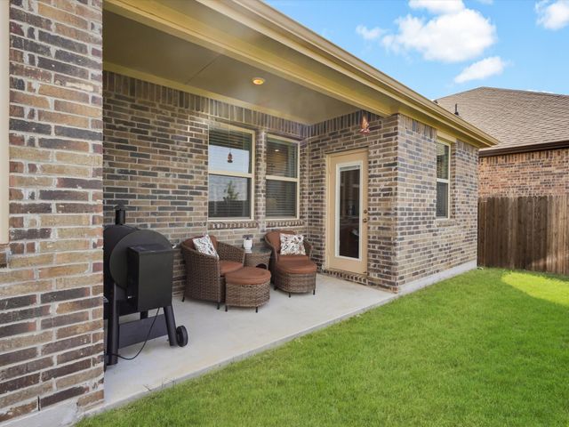 10925 Canyon Mine Drive, Aubrey, TX 76227