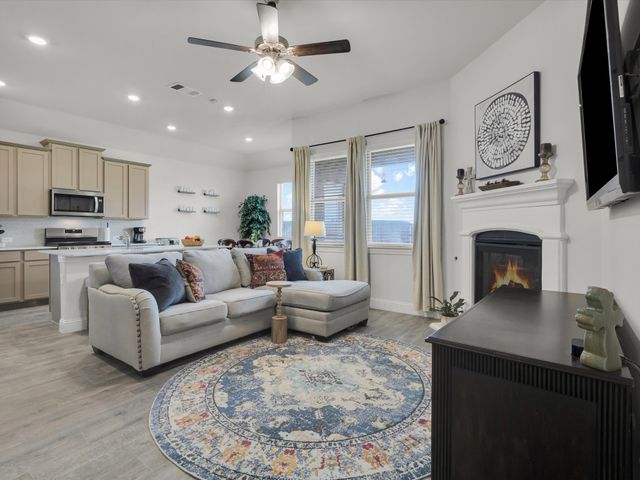 10925 Canyon Mine Drive, Aubrey, TX 76227