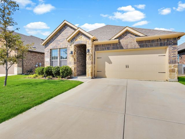 10925 Canyon Mine Drive, Aubrey, TX 76227
