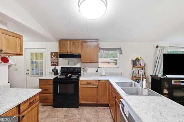 7482 Duncan Bridge Road, Cleveland, GA 30528