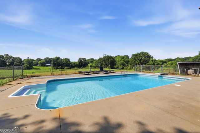 7482 Duncan Bridge Road, Cleveland, GA 30528