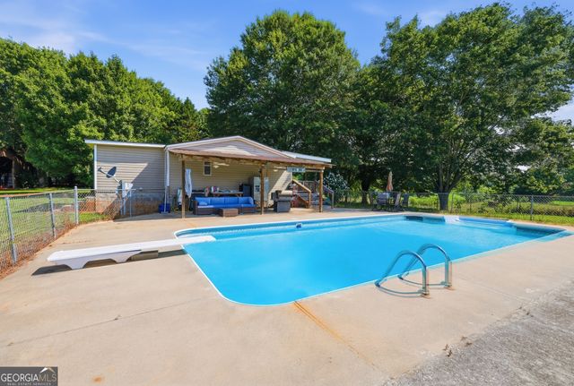 7482 Duncan Bridge Road, Cleveland, GA 30528