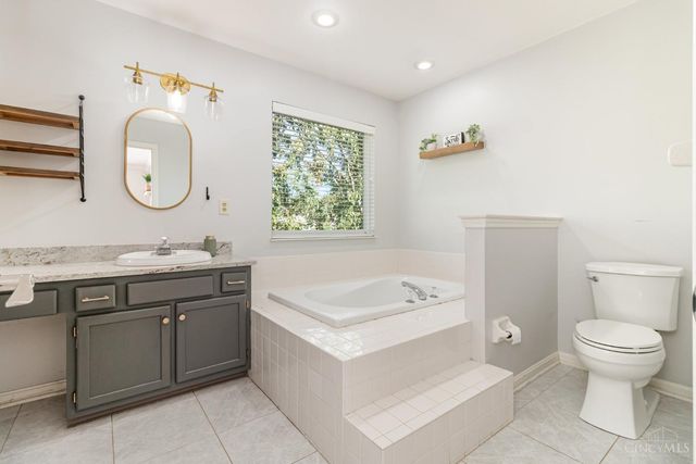 7182 Wethersfield Drive, Hamilton Twp, OH 45039