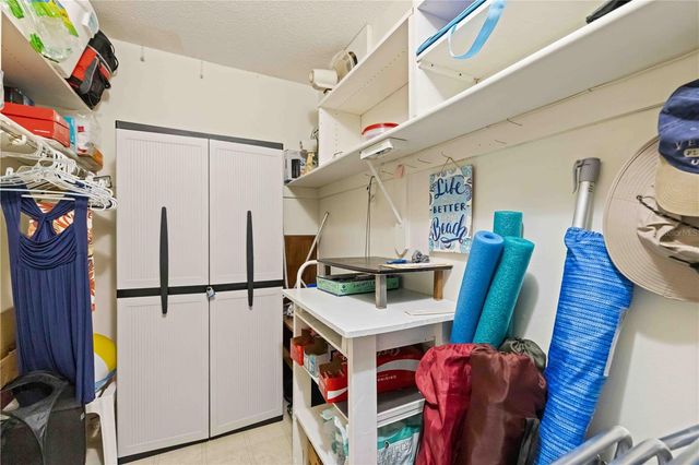 244 SAINT AUGUSTINE AVENUE 104, Venice, FL 34285