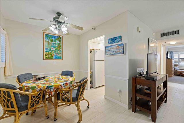 244 SAINT AUGUSTINE AVENUE 104, Venice, FL 34285