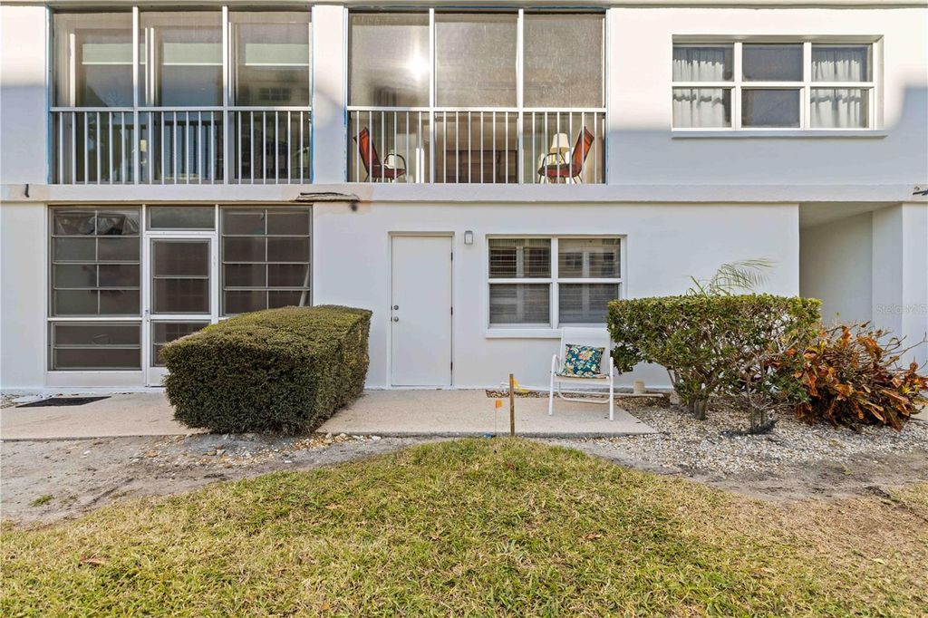 Image 23 of property listing at 244 SAINT AUGUSTINE AVENUE 104, Venice, FL 34285