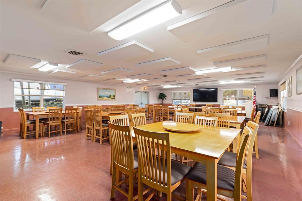 Image 24 of property listing at 244 SAINT AUGUSTINE AVENUE 104, Venice, FL 34285