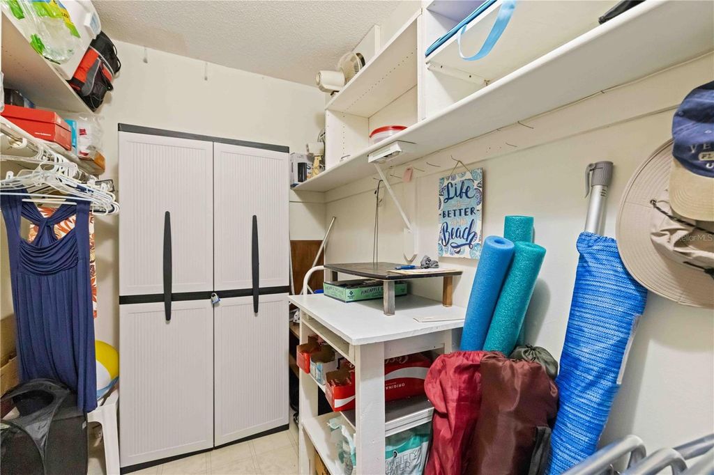 Image 27 of property listing at 244 SAINT AUGUSTINE AVENUE 104, Venice, FL 34285