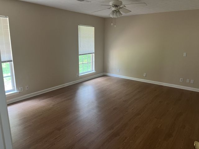 303 Spring Hill Dr, Smyrna, TN 37167